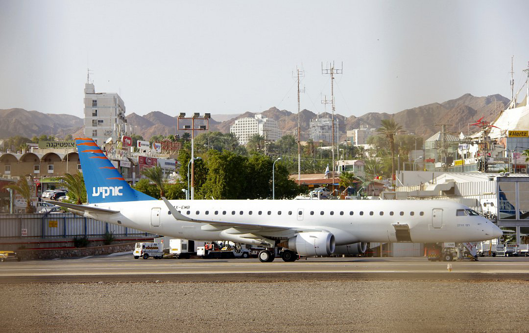 Embraer 190 - отзывы про самолет